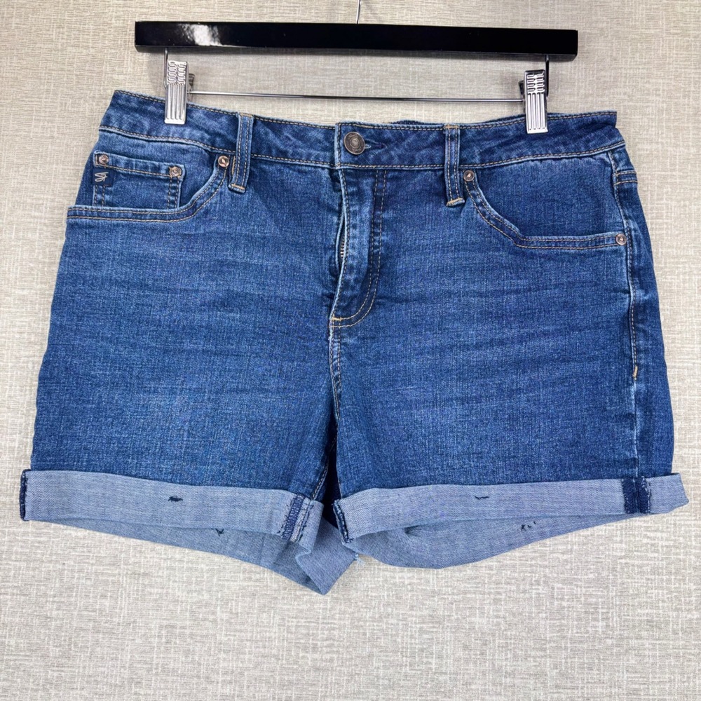 Seven7 Womens Medium Size 8 Wash Cuffed Denim Jean Shorts Mid Rise Stretch
